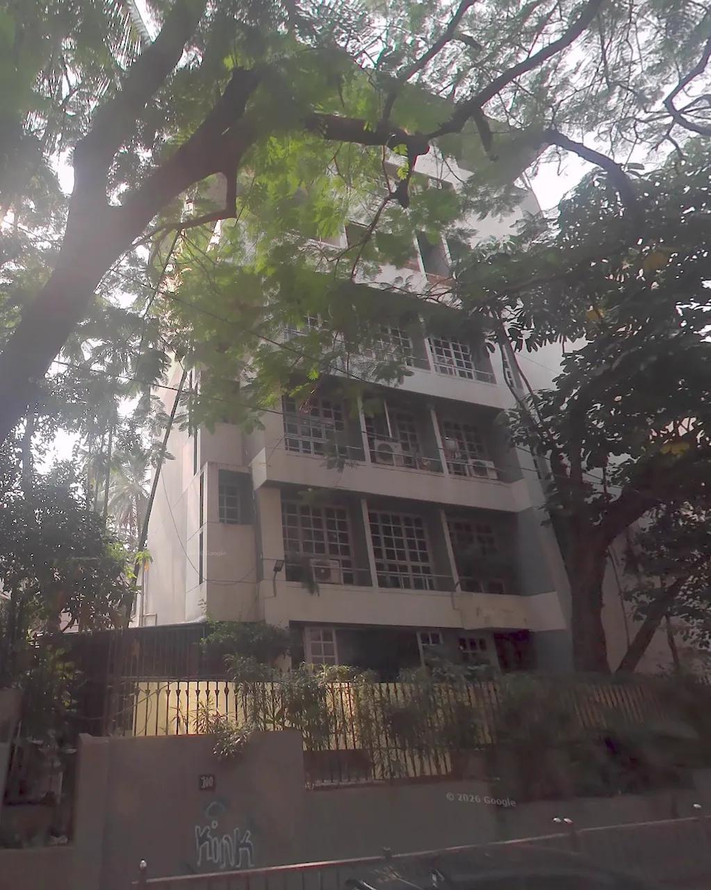 Raviraj House, Santacruz West