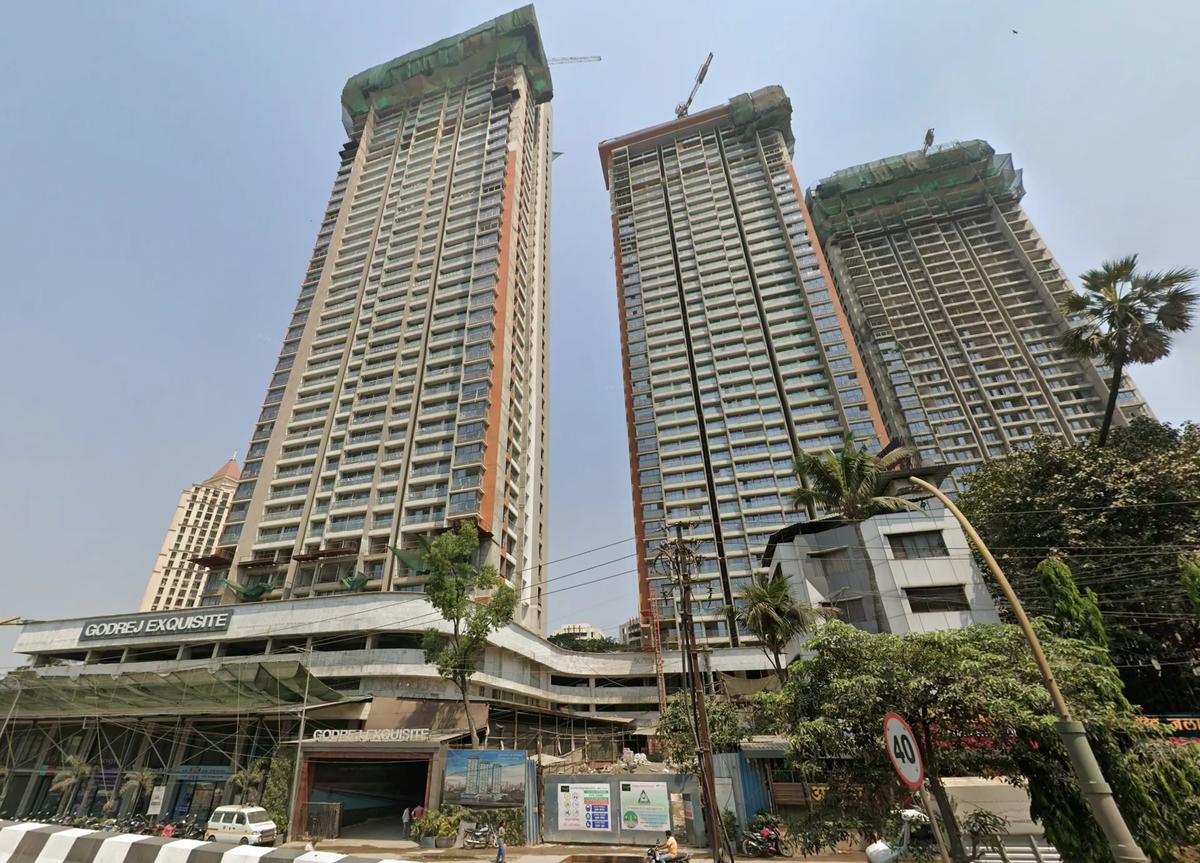 Godrej Exquisite, Thane West
