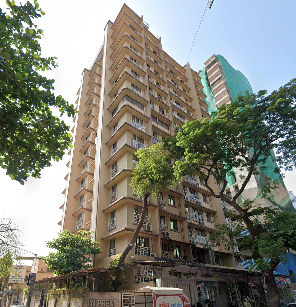 Property, Kandivali West