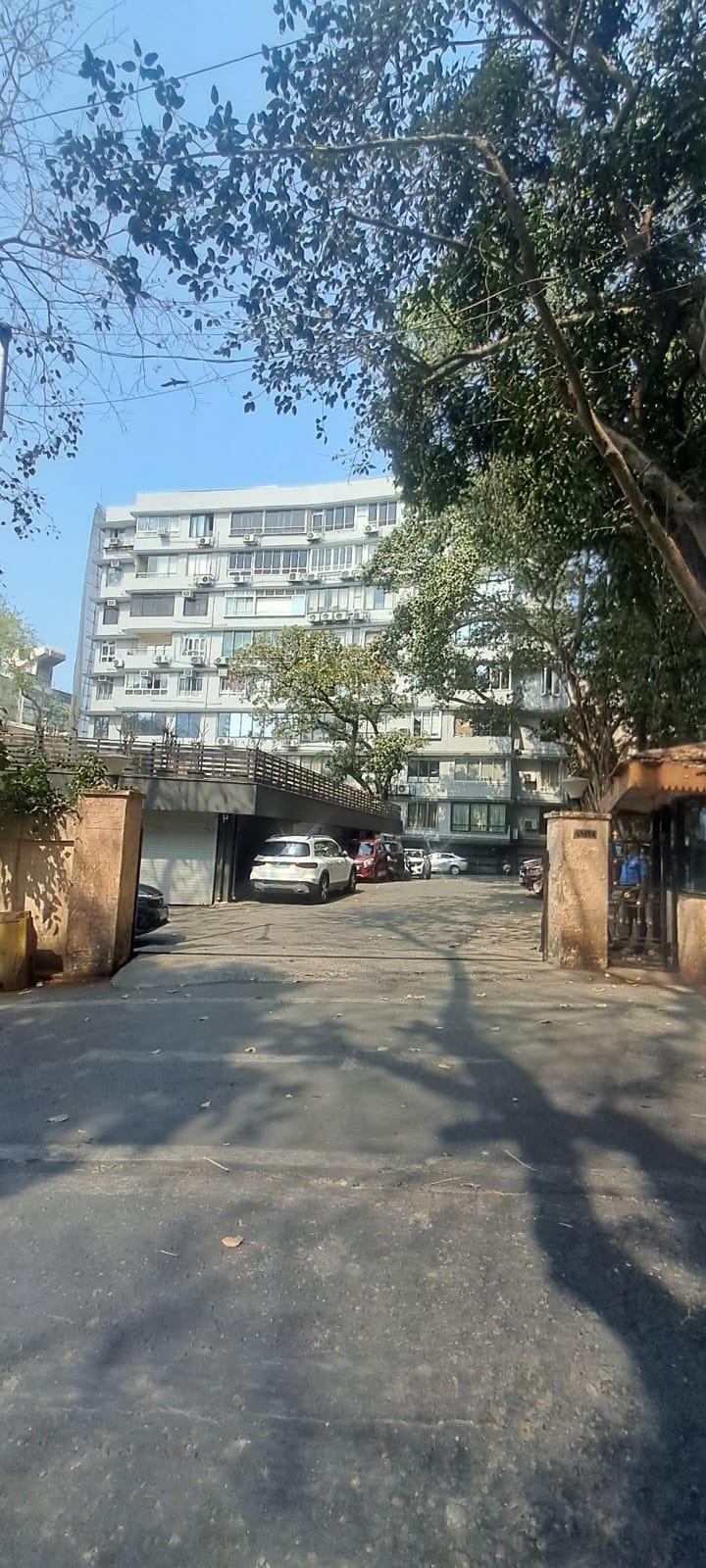 Anita, Walkeshwar