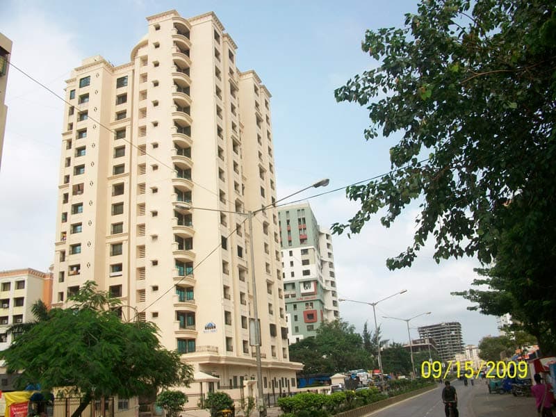 Blue Orbit, Malad West