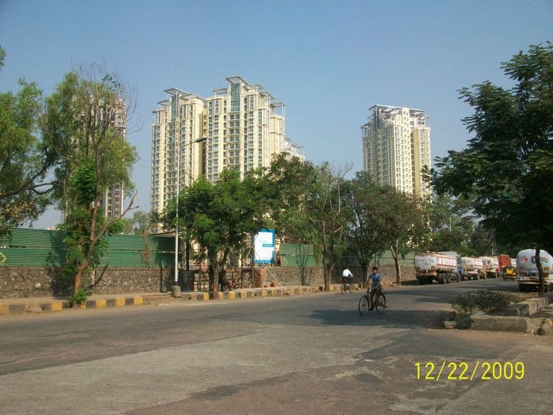 Vasant Lawns, Thane West