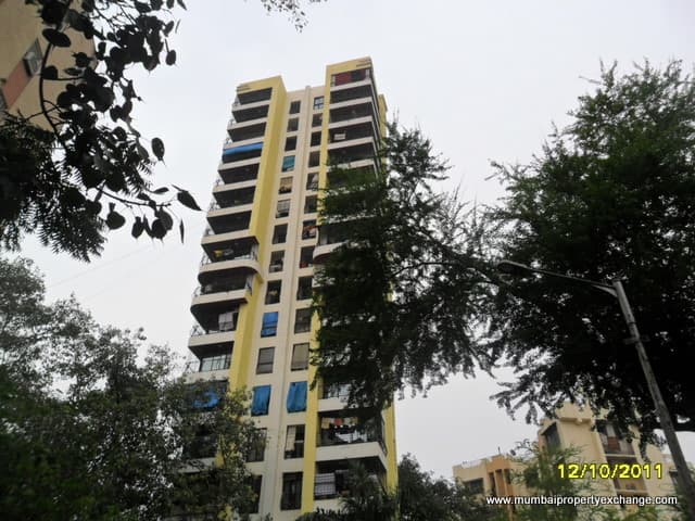 Moonlight, Malad West