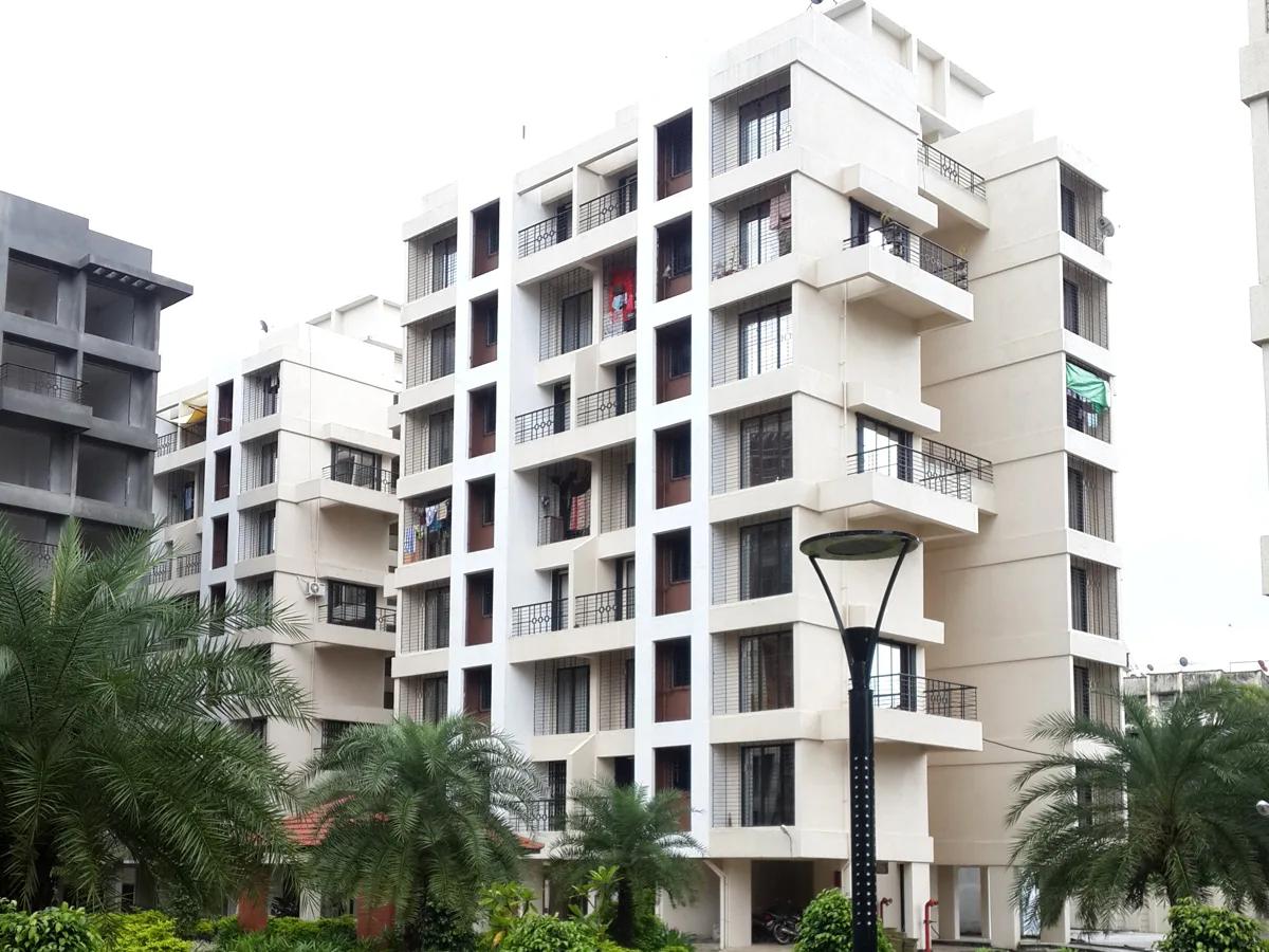 Charms City, Titwala