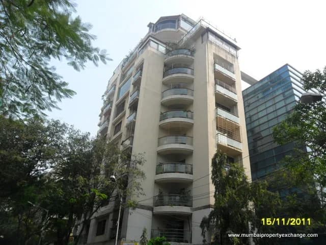 Warden , Bandra West