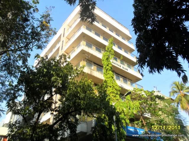 Mayfair Bliss, Khar West