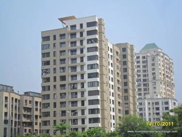 Vini Tower, Malad West