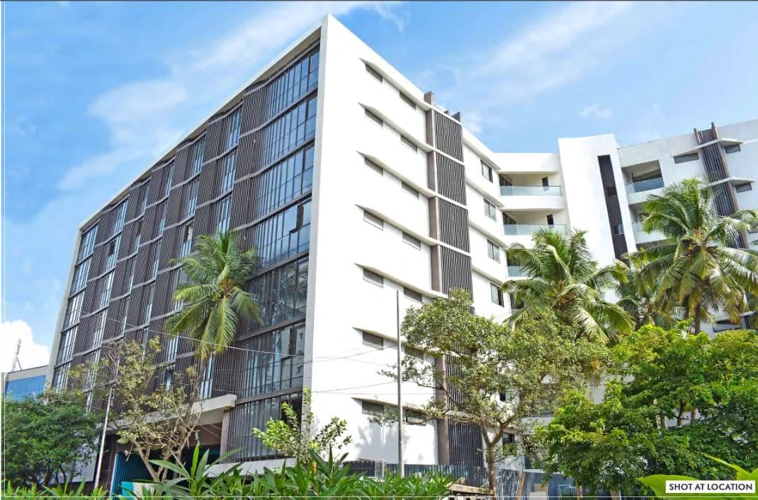 Rustomjee Central Park, Andheri East