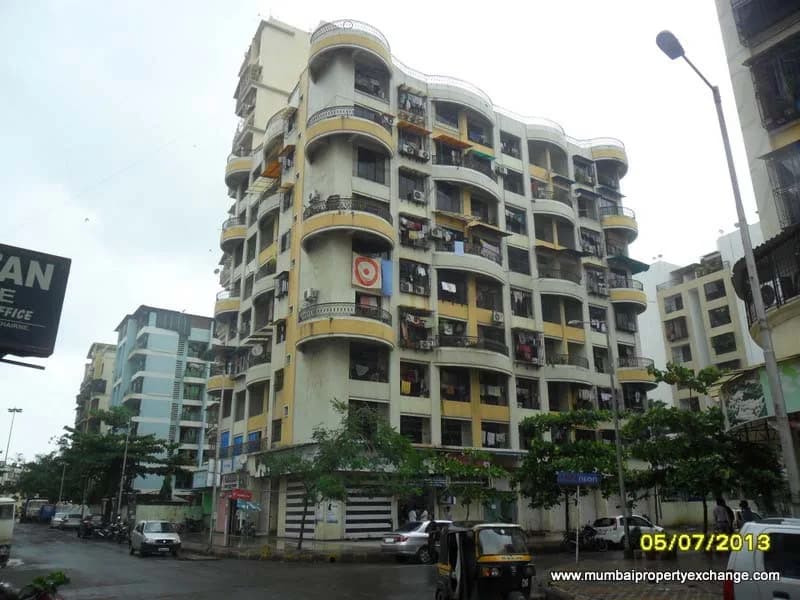 Golden Height, Koparkhairne