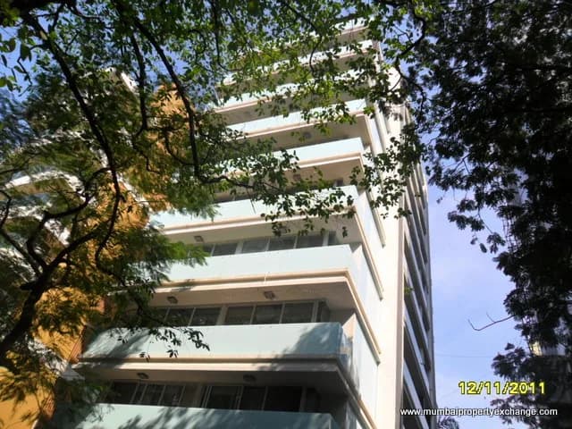 Lalani Fairmont, Khar West