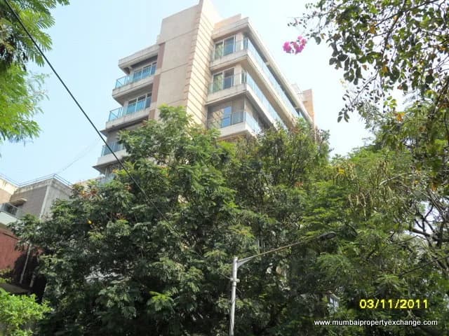 Sai Krupa, Juhu