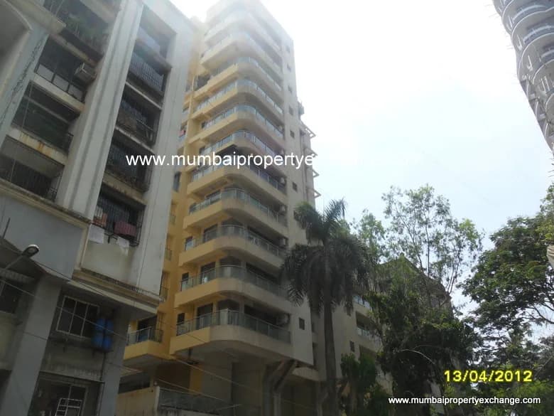Mayfair Silver, Juhu