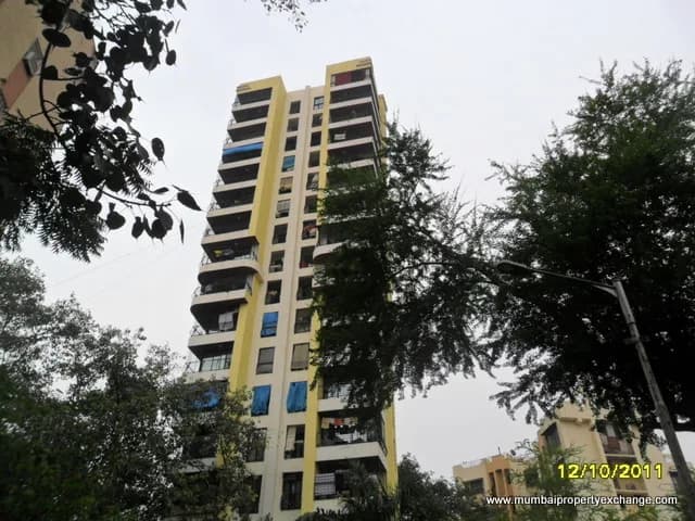 Moonlight, Malad West