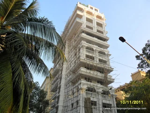 Zahra Court, Khar West