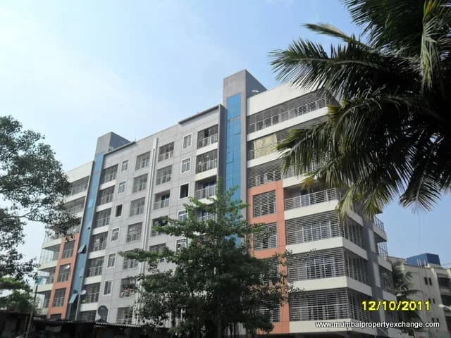 Solitaire Star, Malad West