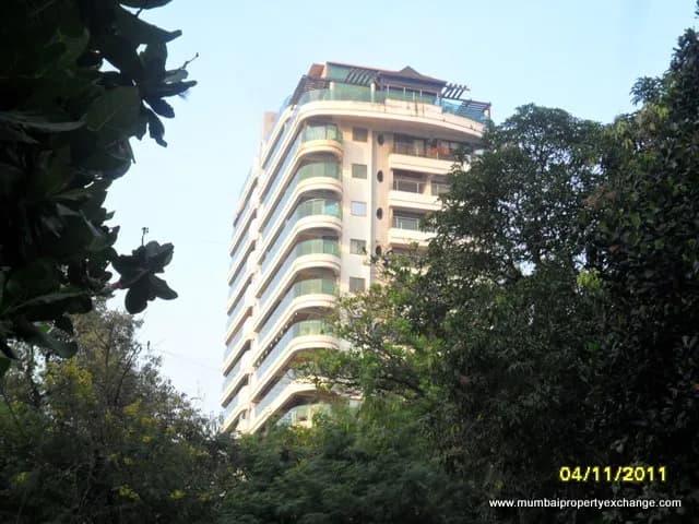 RNA Auroville, Santacruz West