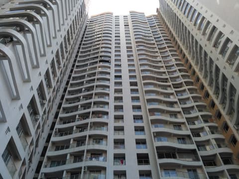 HDIL Metropolis