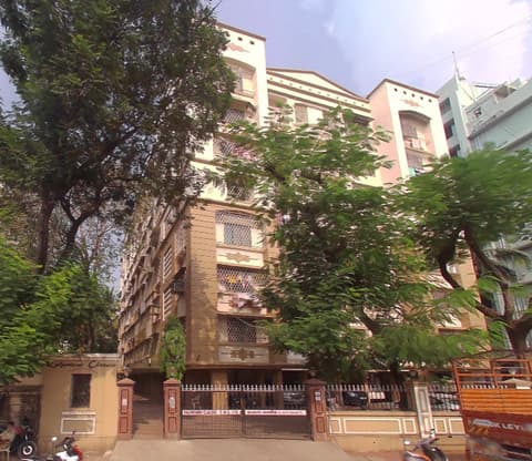 Kalpataru Classic Building