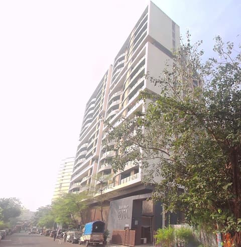 Rustomjee Elita