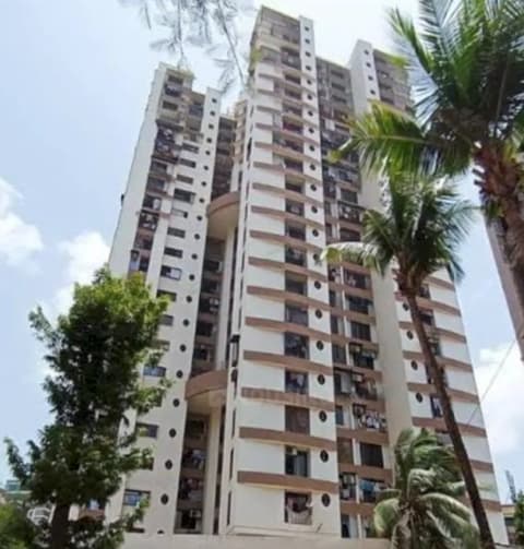 Khadija Hitech