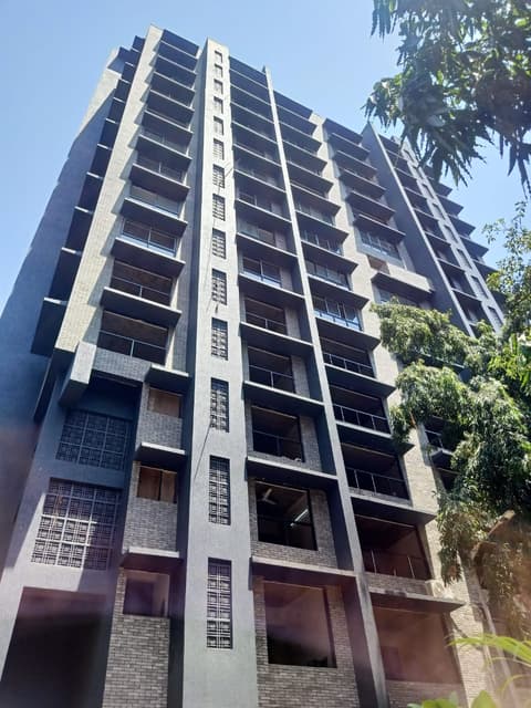 Kakad West End