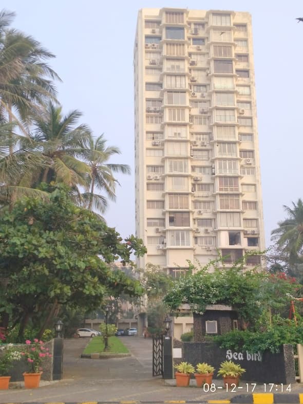 1 Sea Bird for Rent in Bandra West
