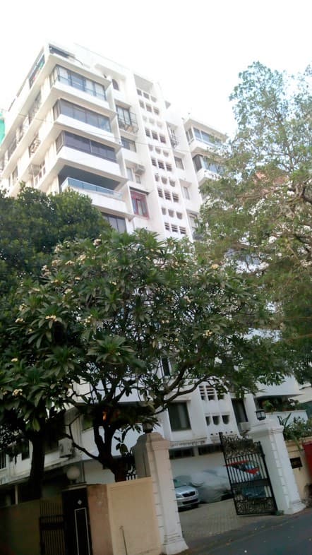 2 Raj Niketan for Rent in Walkeshwar