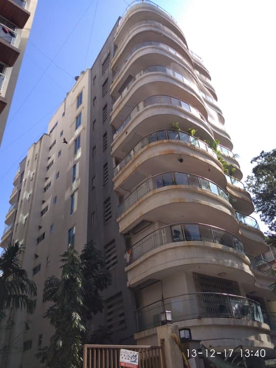 Bhagwanti Heights in Khar West - Photo 2