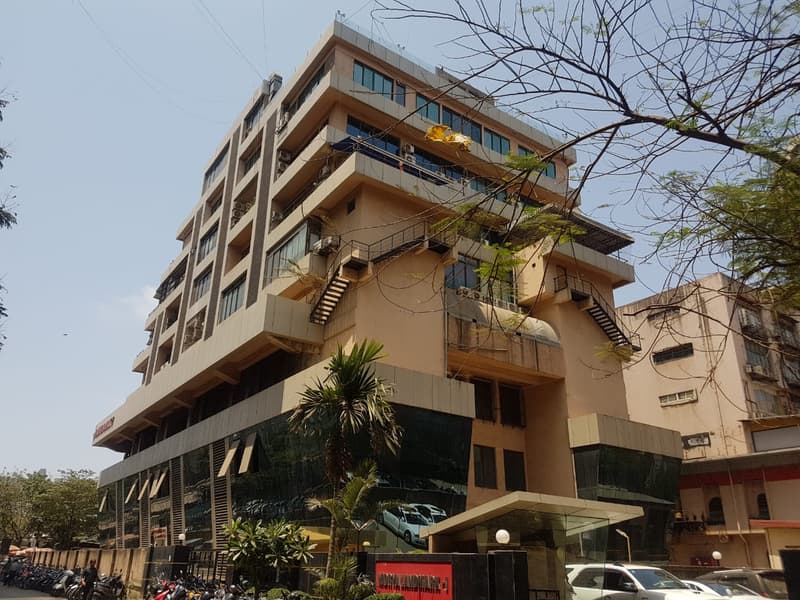 Morya Landmark II in Andheri West - Photo 1
