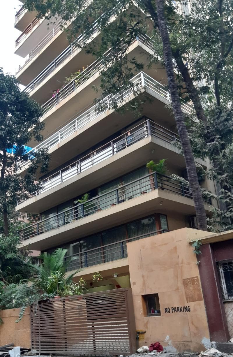 4 Oberoi Crest for Rent in Khar West
