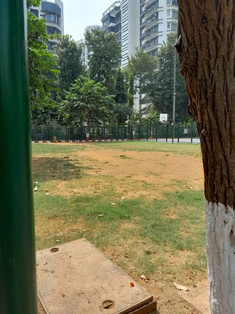 Tarapore Garden in Andheri West - Photo 4