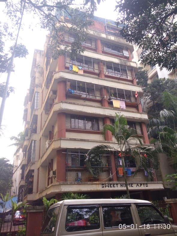 2 Sweet Home for Rent in Khar West
