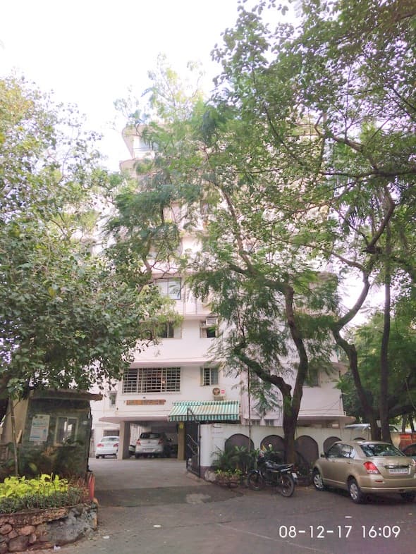 Hill Niketan in Bandra West - Photo 1