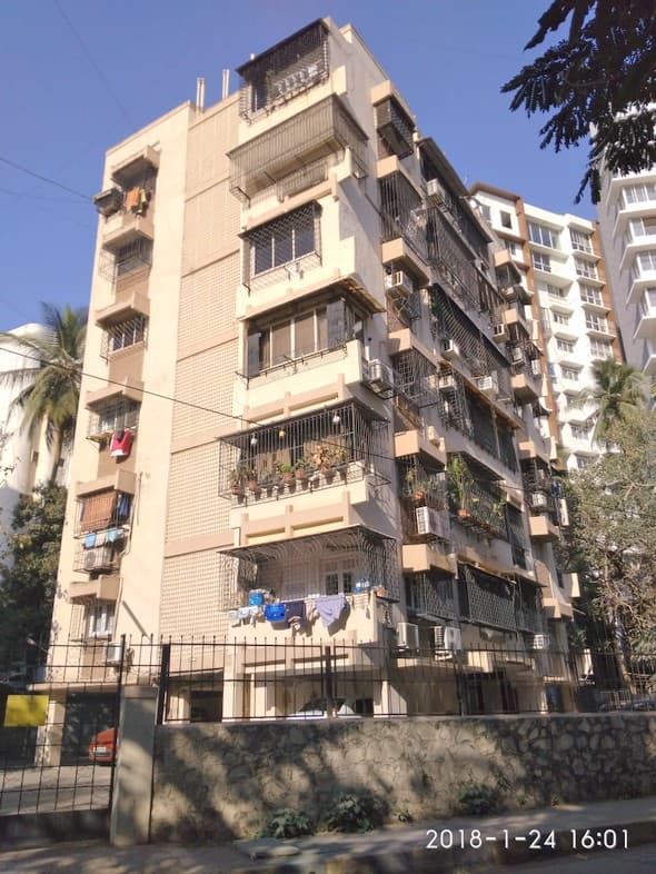 2 Palm Crest for Rent in Santacruz West