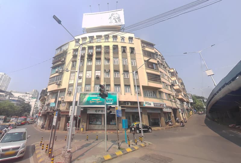 2 India House for Rent in Kemps Corner