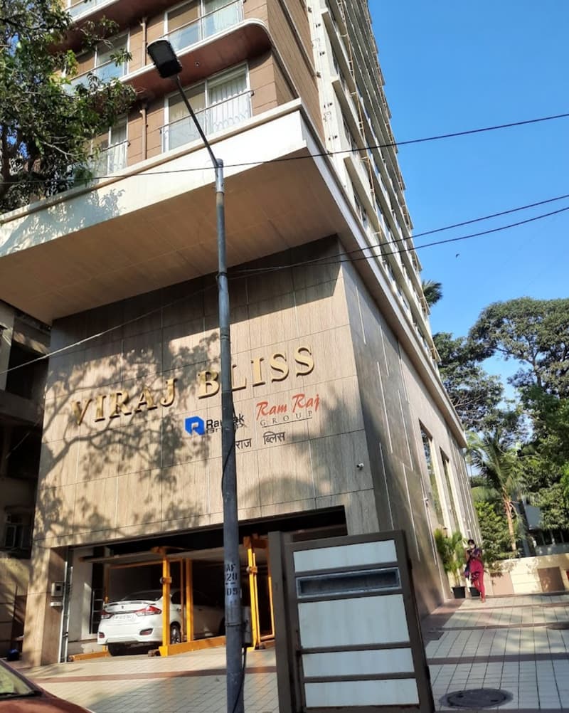 Viraj Bliss in Khar West - Photo 2