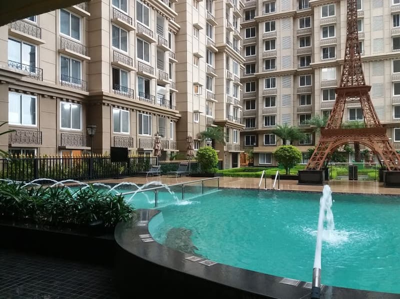 Kanakia Paris in Bandra East - Photo 2