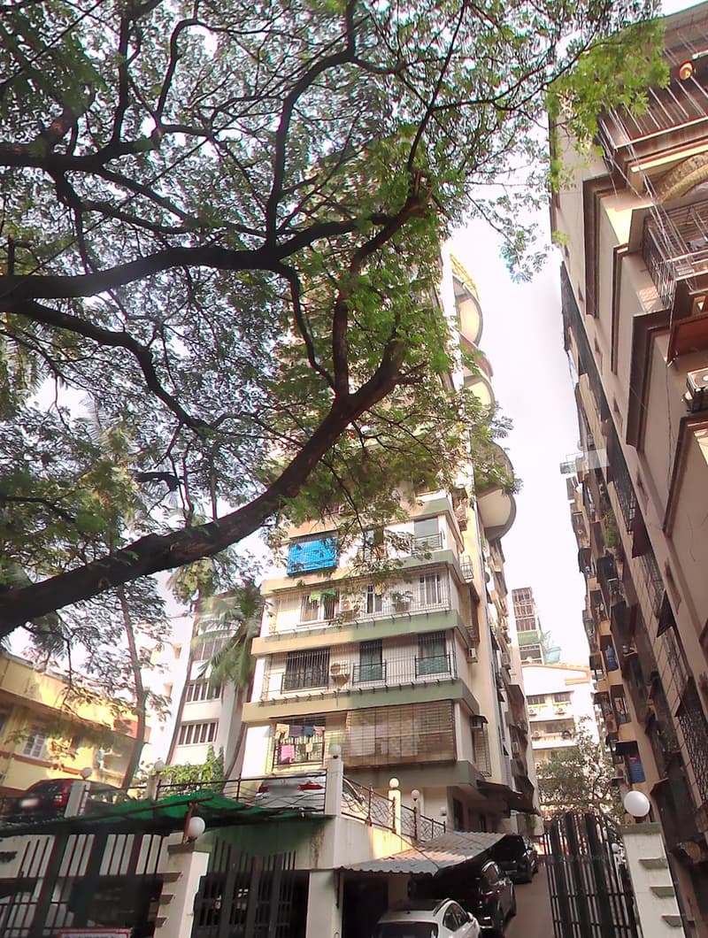 Aquarius Towers in Bandra West - Photo 2