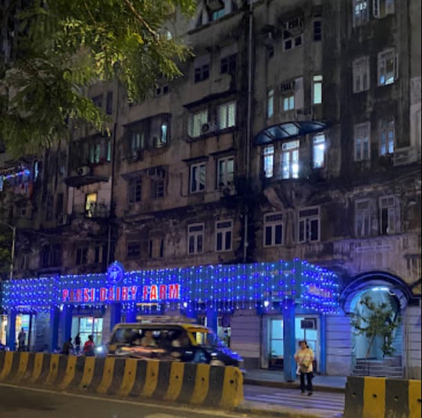 Engineer Building in Marine Lines - Photo 1