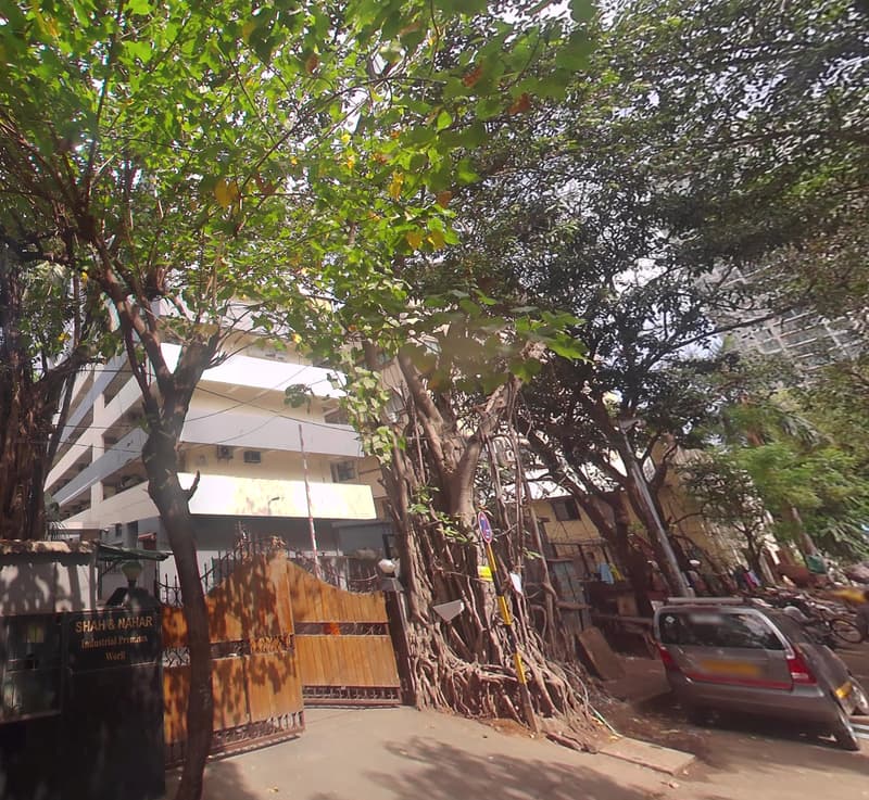 Shah And Nahar Industrial Premises in Worli - Photo 1