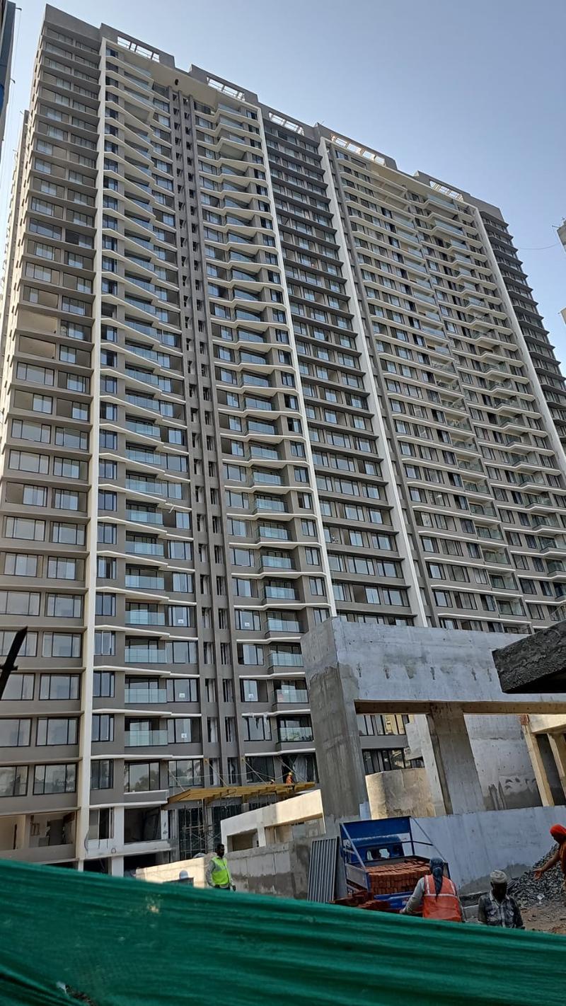 Kalpataru Magnus in Bandra East - Photo 3