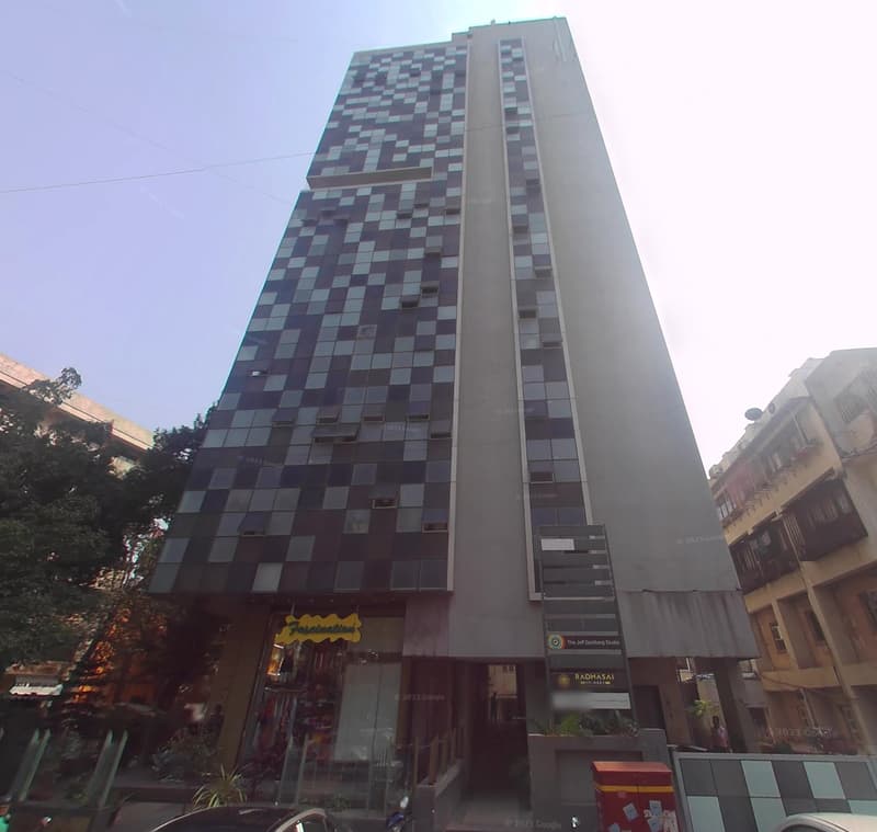 3 BHK Links Building for Rent in Khar West