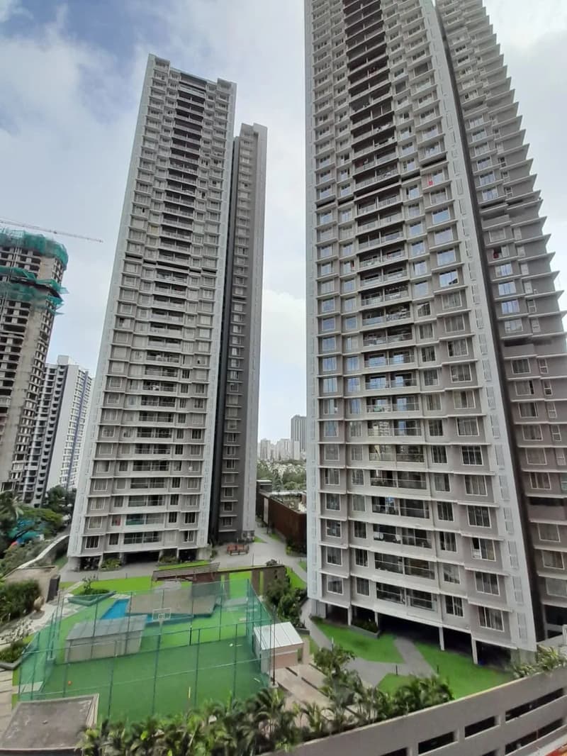 2.5 Ekta Tripolis for Rent in Goregaon West