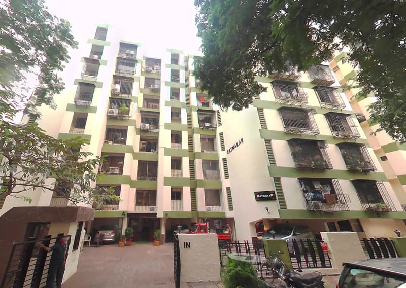 Ratnakar Apartment in Andheri West - Photo 1