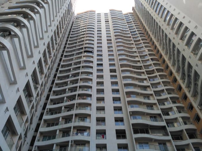 2 HDIL Metropolis for Rent in Andheri West