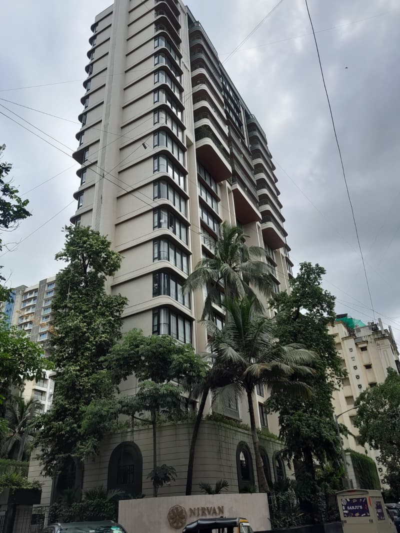 Aum Nirvan in Khar West - Photo 2
