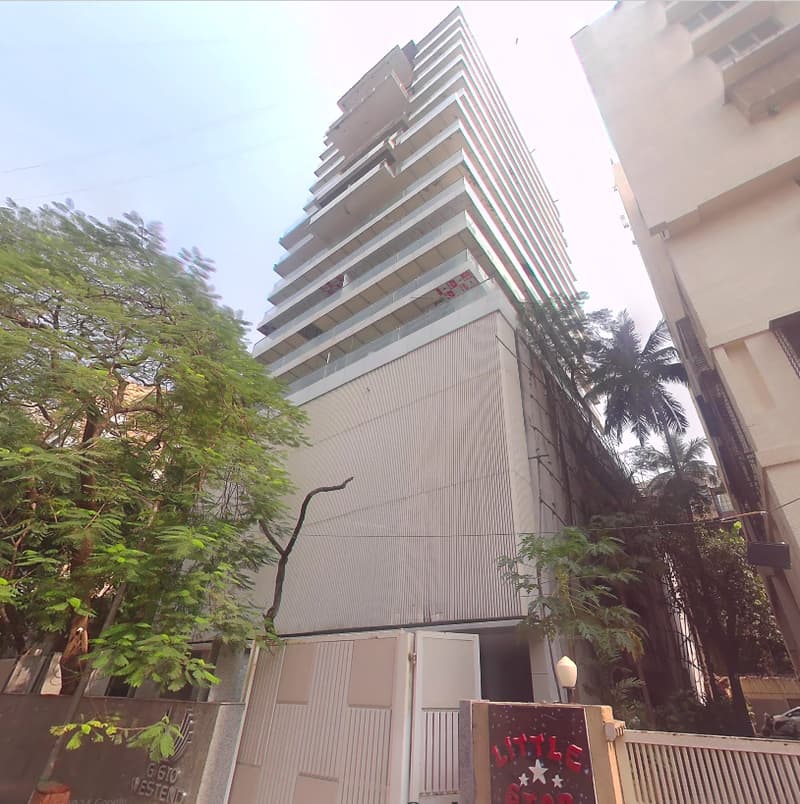 Westend Apartment in Santacruz West - Photo 2