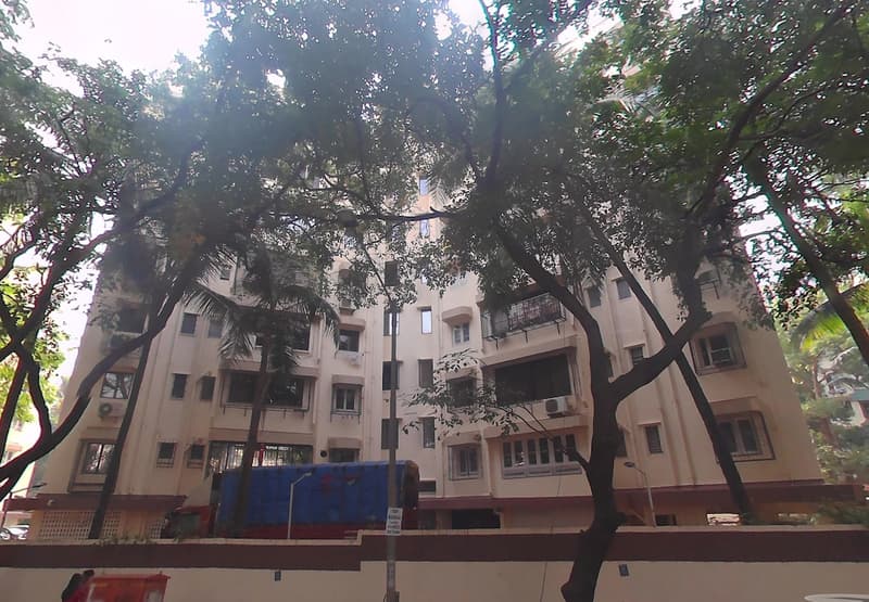 2 Shangrila Building for Rent in Andheri West