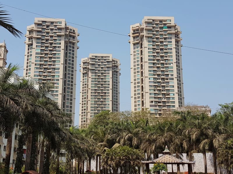 2 Oberoi Springs for Rent in Andheri West