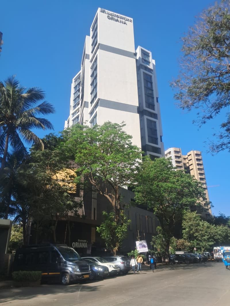 Rustomjee Oriana in Bandra East - Photo 2
